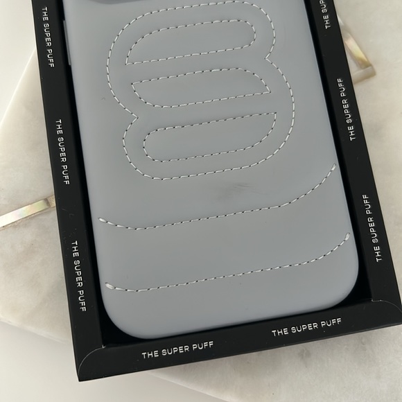 The Super Puff iPhone 14 Pro Case - Picture 6 of 7